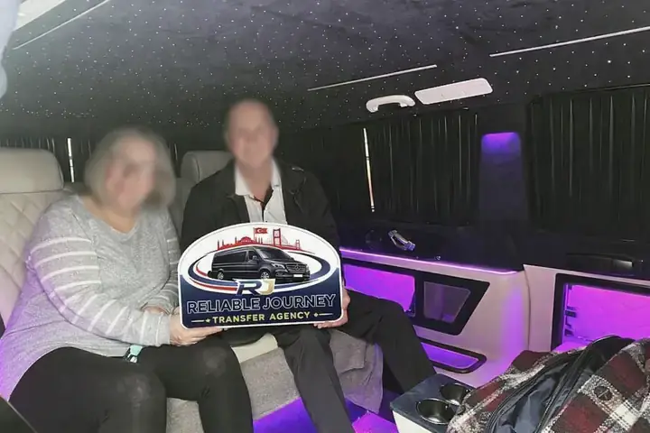 RJ VIP Transfer customer moment